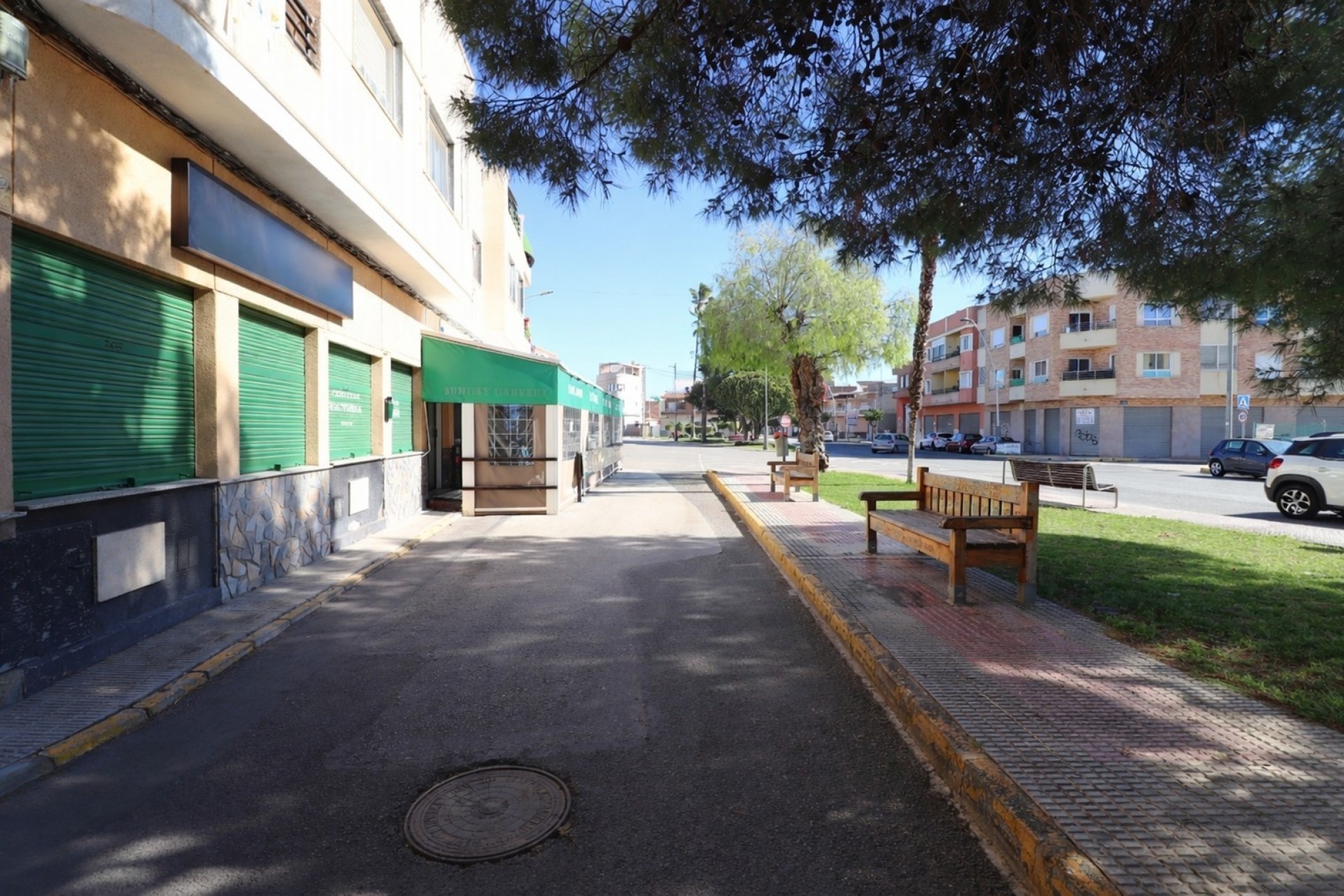 Sale - Commercial -
Catral - Catral - Town