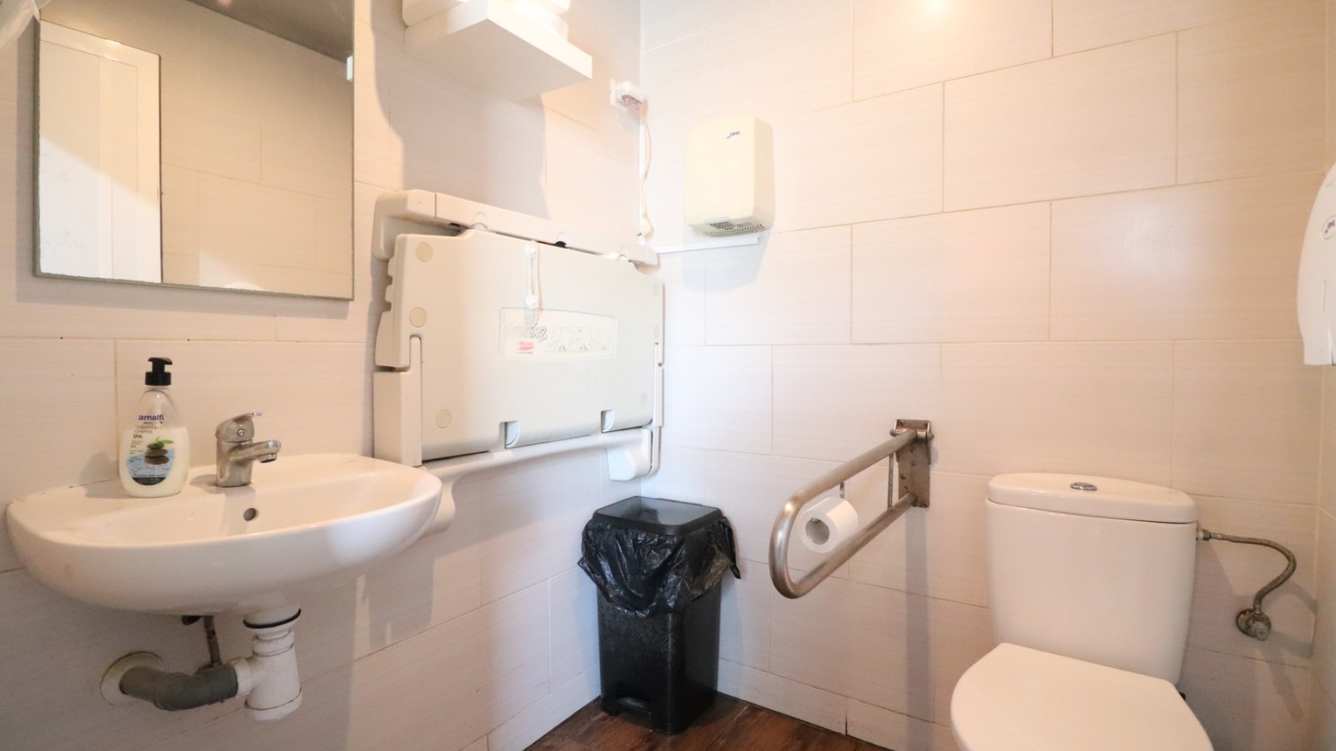 Sale - Commercial -
Ciudad Quesada - Rojales - Doña Pepa