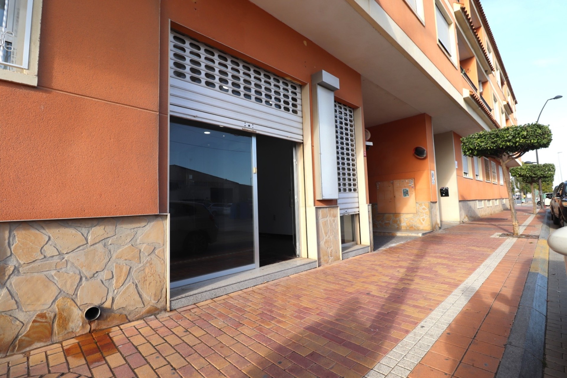 Sale - Commercial -
Formentera del Segura - Formentera - Village