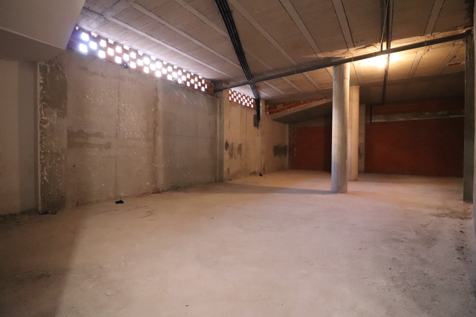 Sale - Commercial (Freehold) -
Rojales - Rojales - Village