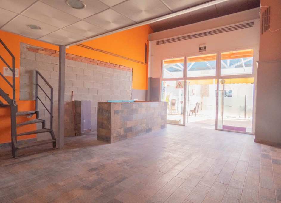 Sale - Commercial -
La Finca Golf - Algorfa