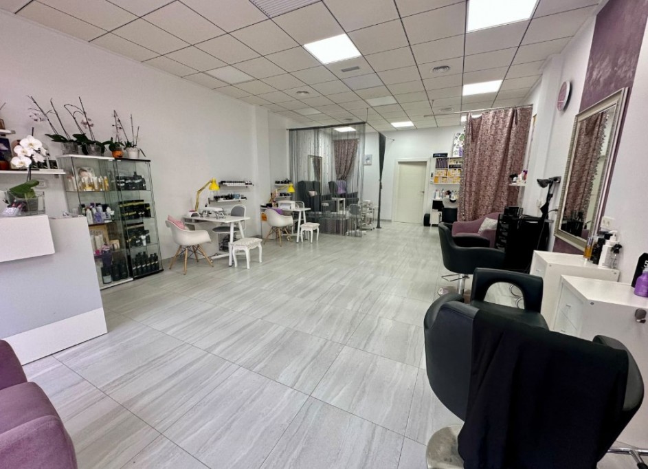 Sale - Commercial -
La Zenia