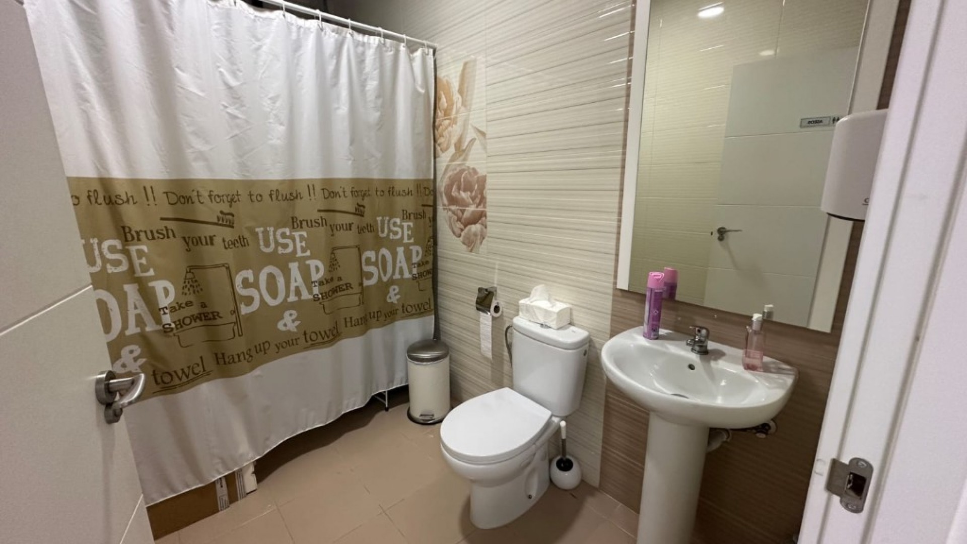 Sale - Commercial -
La Zenia