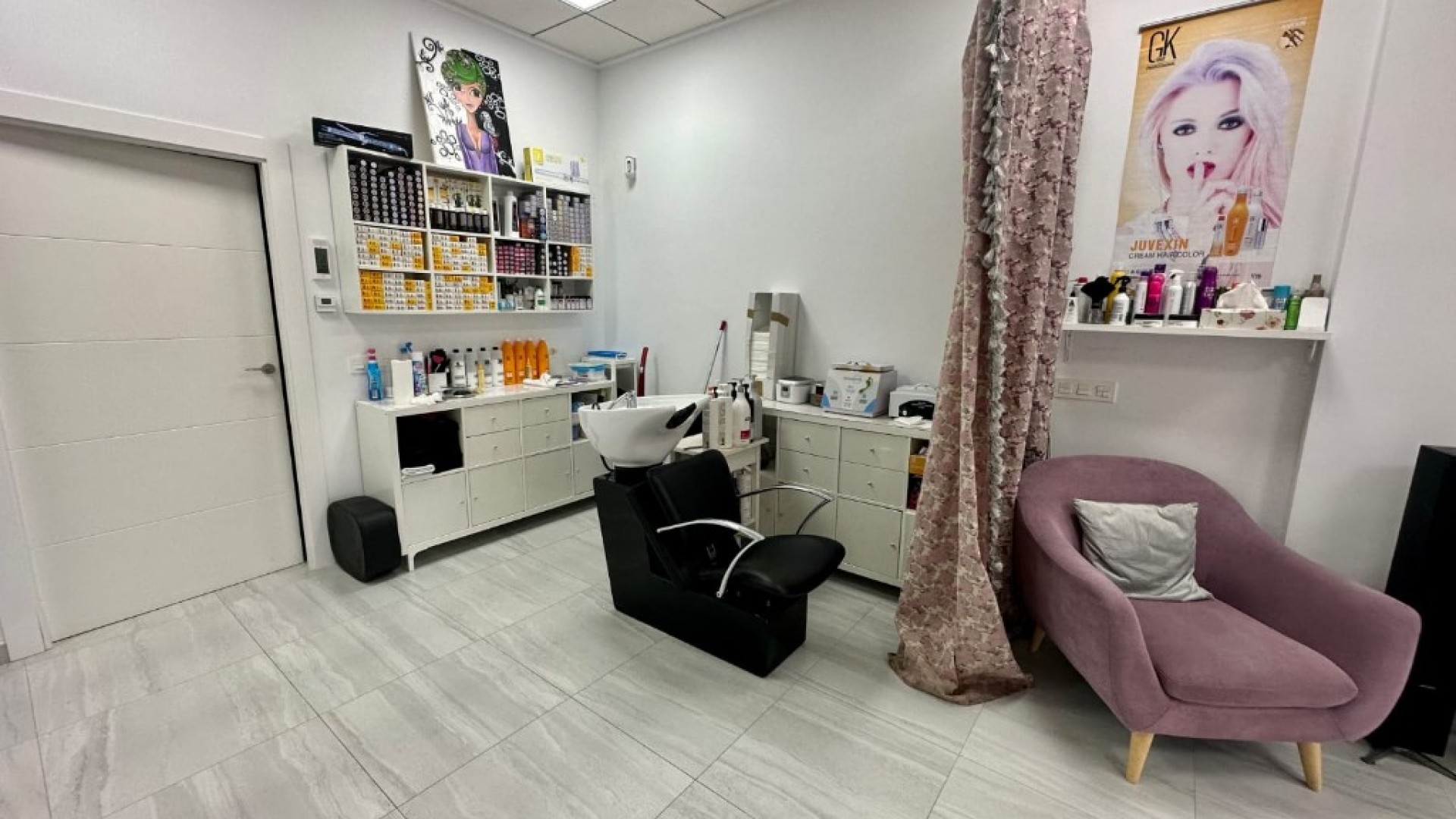 Sale - Commercial -
La Zenia