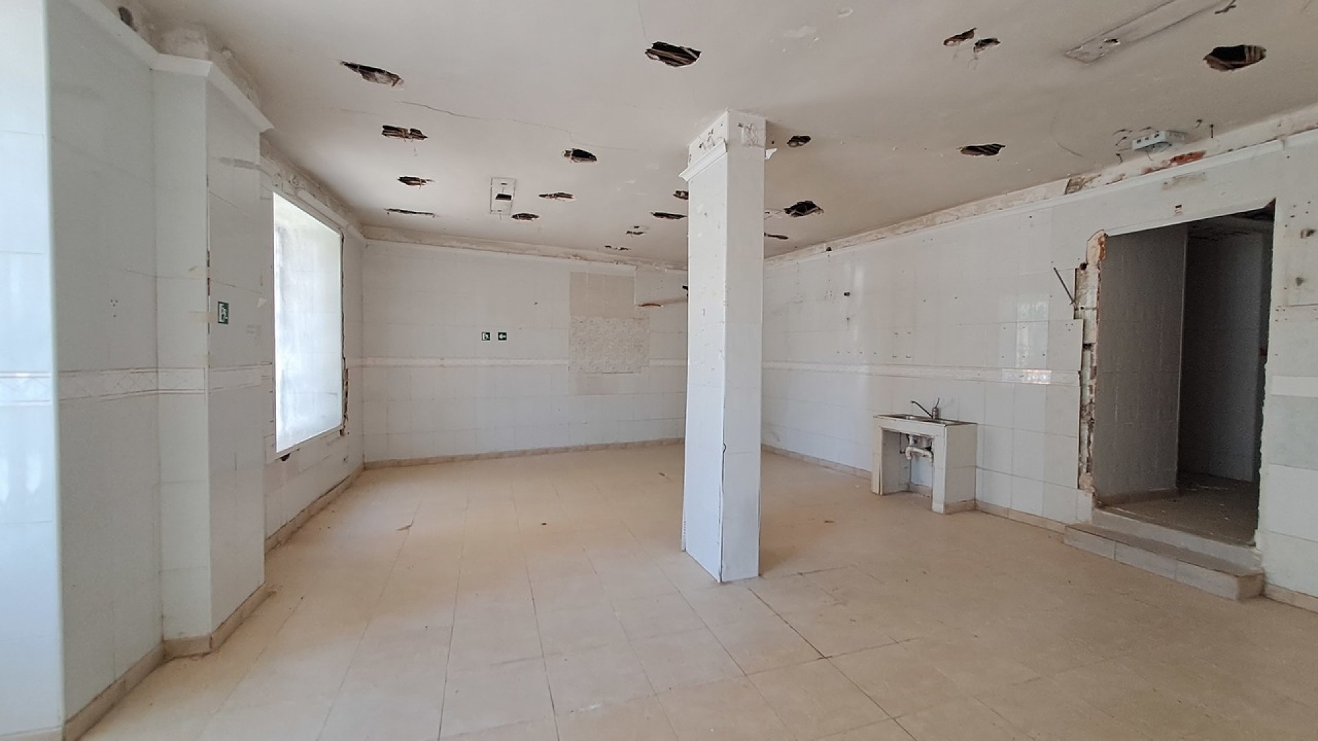 Sale - Commercial -
Orihuela