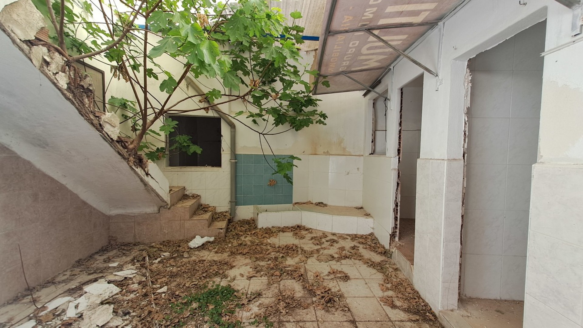 Sale - Commercial -
Orihuela