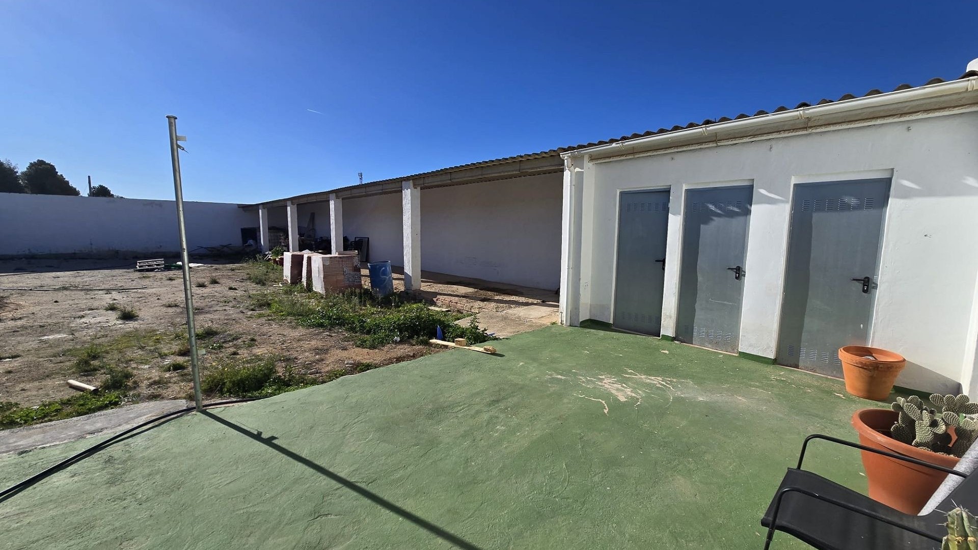 Sale - Commercial -
SAX