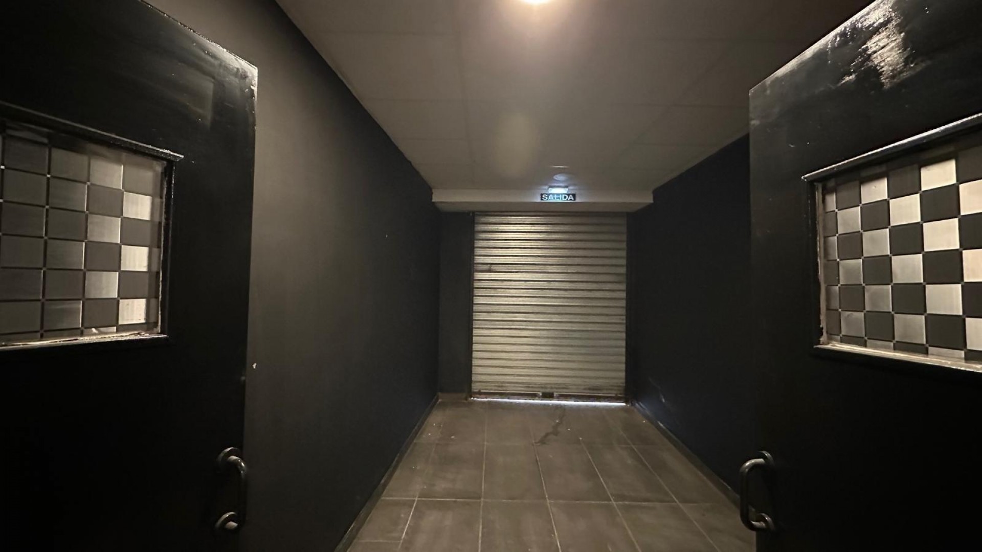 Sale - Commercial -
Torrevieja - Paseo maritimo