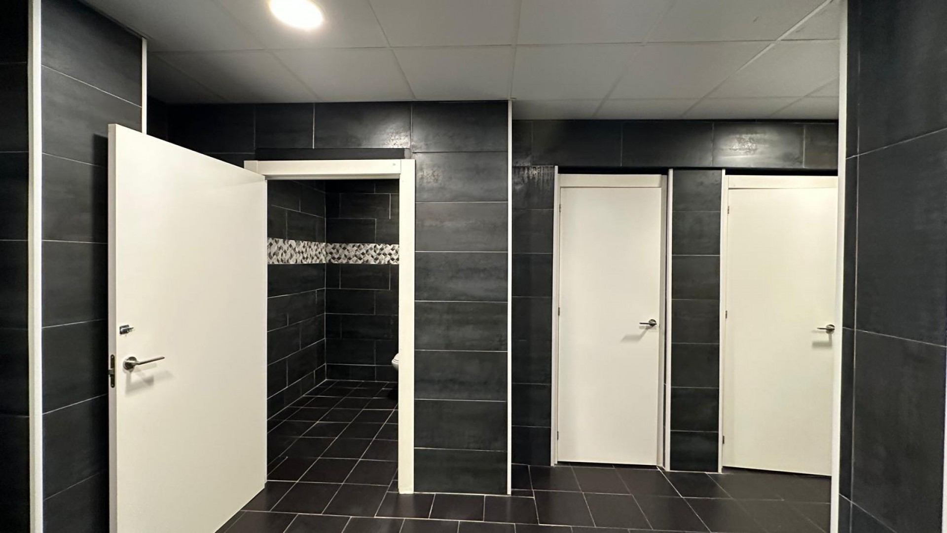 Sale - Commercial -
Torrevieja - Paseo maritimo