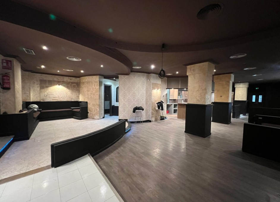 Sale - Commercial -
Torrevieja - Playa de los Naufragos