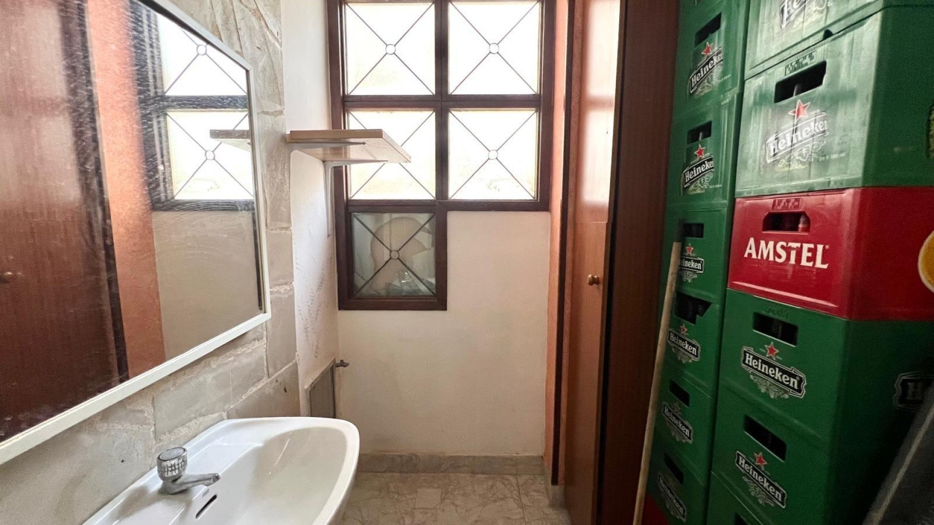 Sale - Commercial -
Torrevieja - Playa de los Naufragos