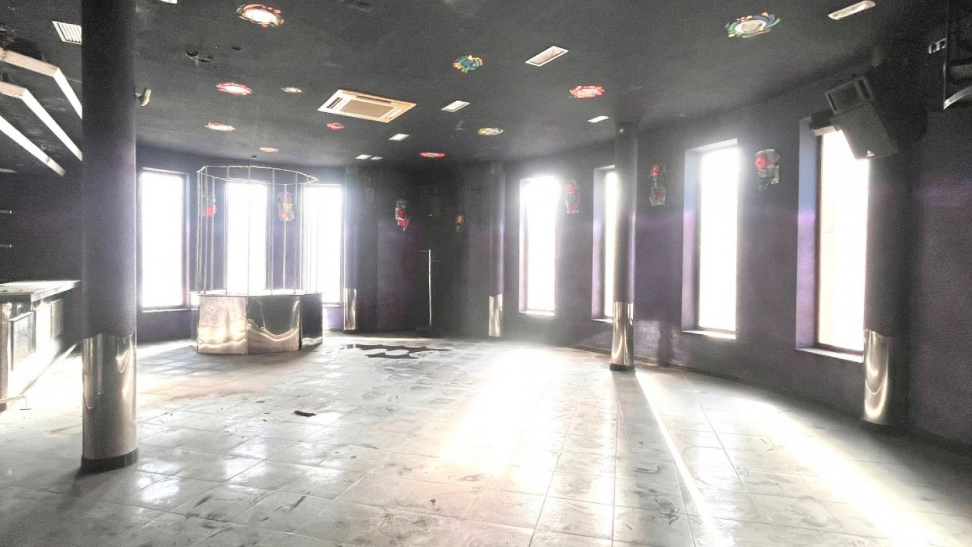 Sale - Commercial -
Torrevieja - Playa del Cura