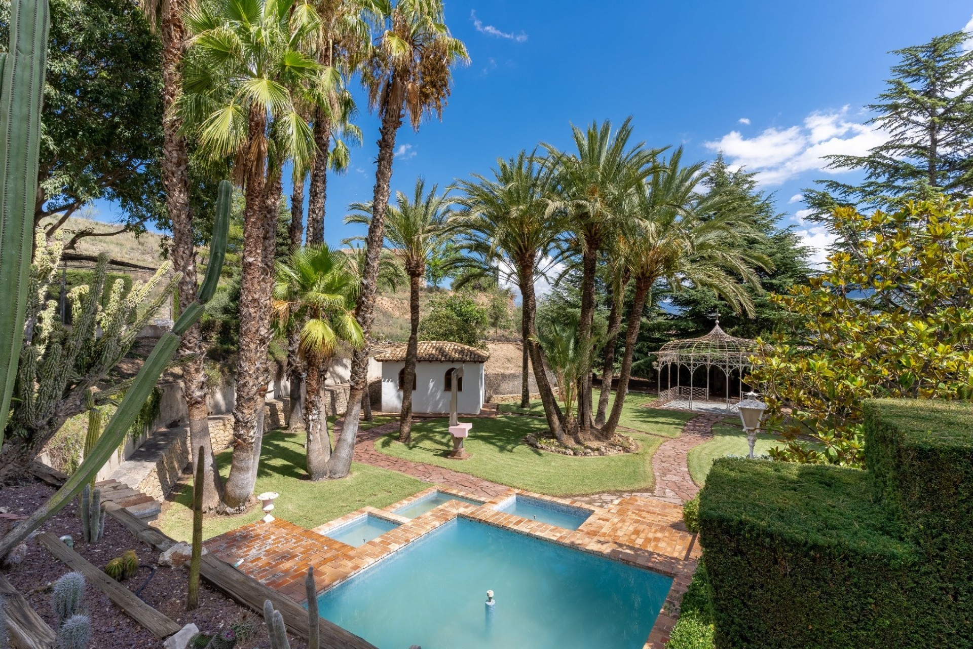 Sale - Detached Villa -
Alcoy - Inland