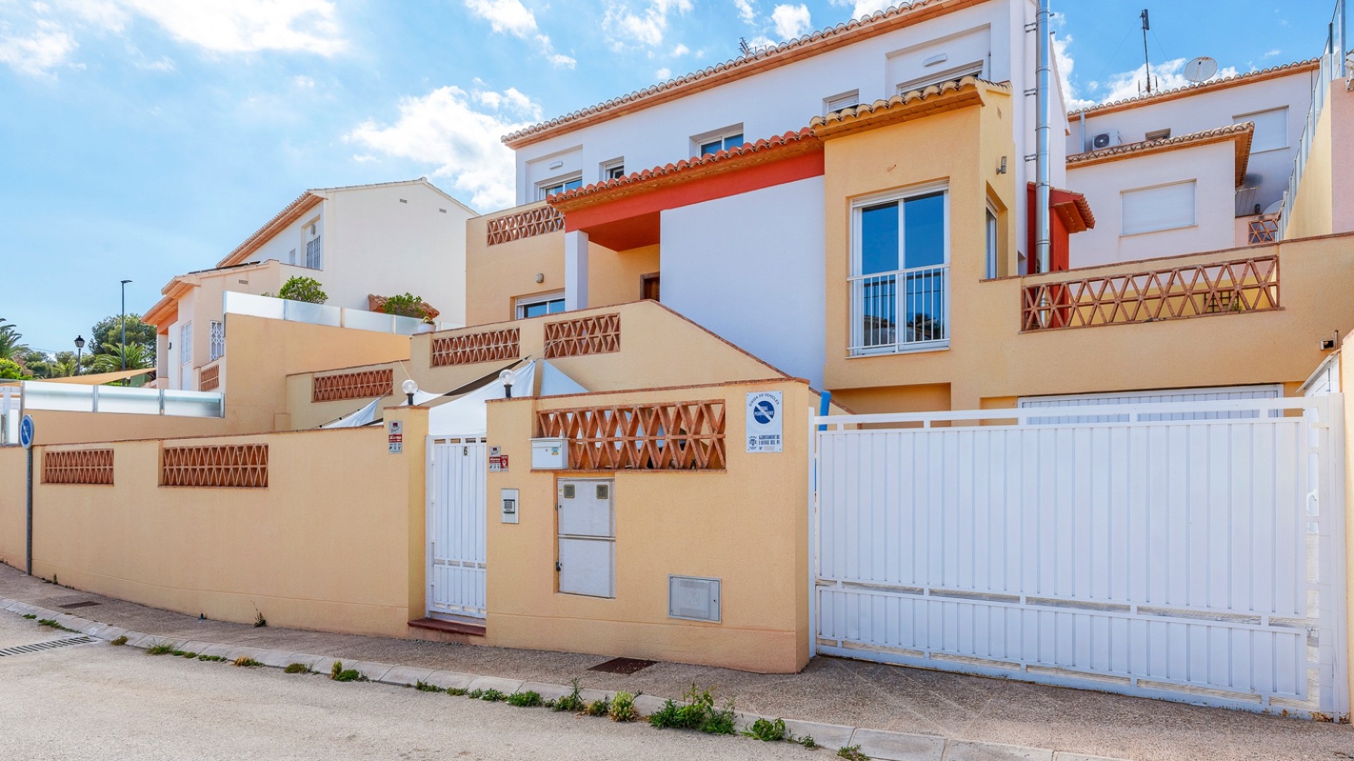 Sale - Detached Villa -
Alfaz del Pi - Alfas del Pí