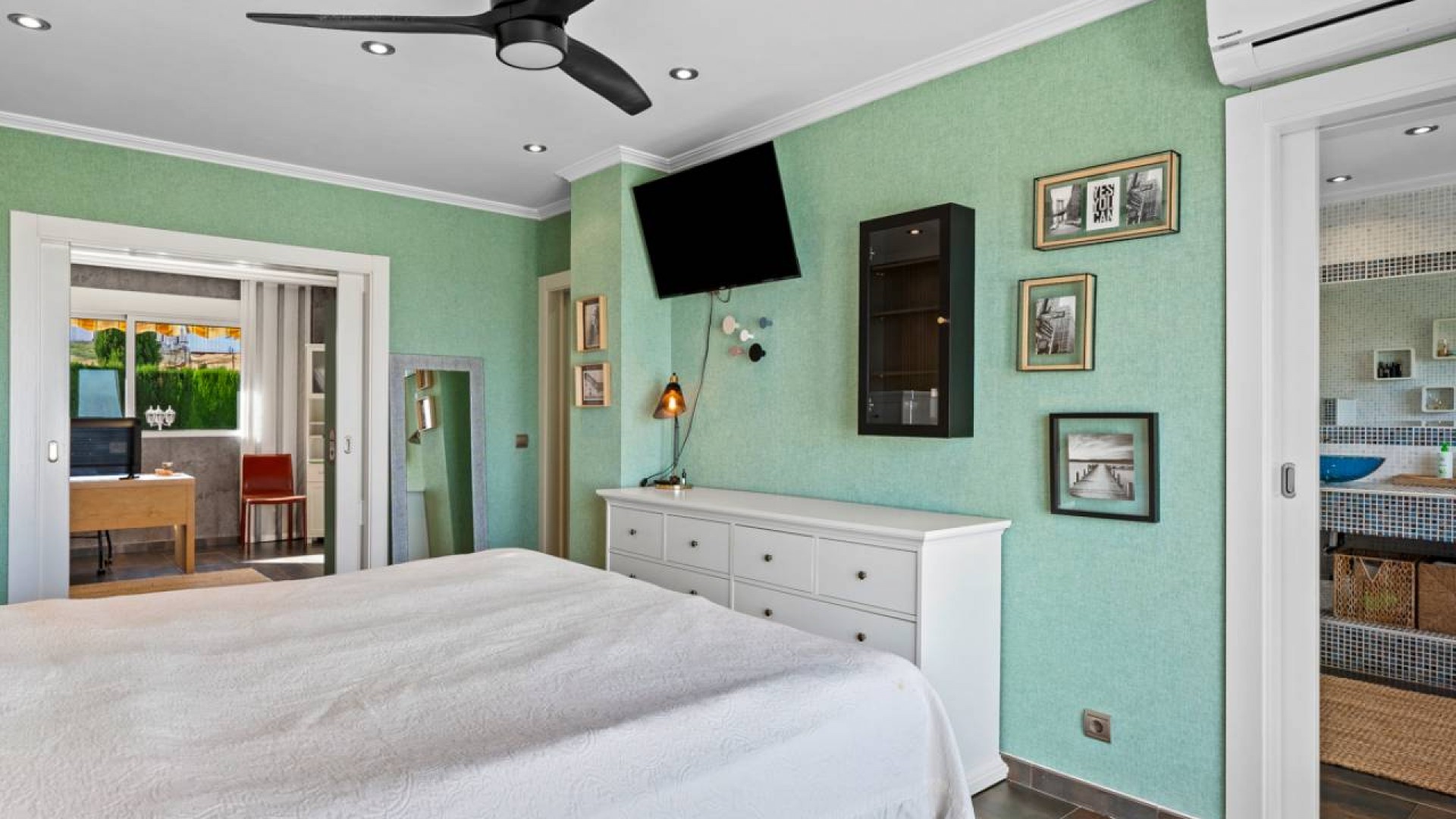 Sale - Detached Villa -
Algorfa - Castillo de montemar