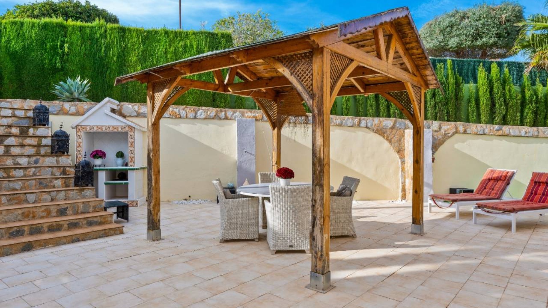 Sale - Detached Villa -
Algorfa - Castillo de montemar