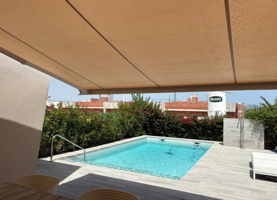 Sale - Detached Villa -
Algorfa - La finca Golf