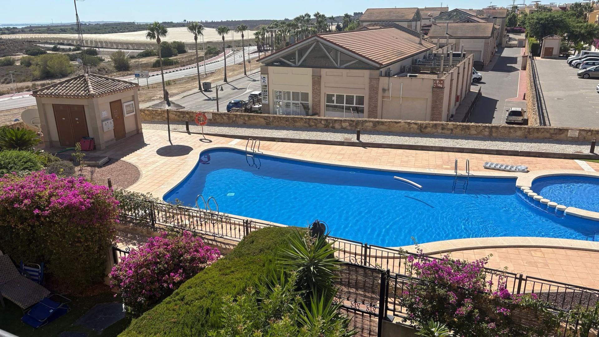 Sale - Detached Villa -
Algorfa - La Finca Golf