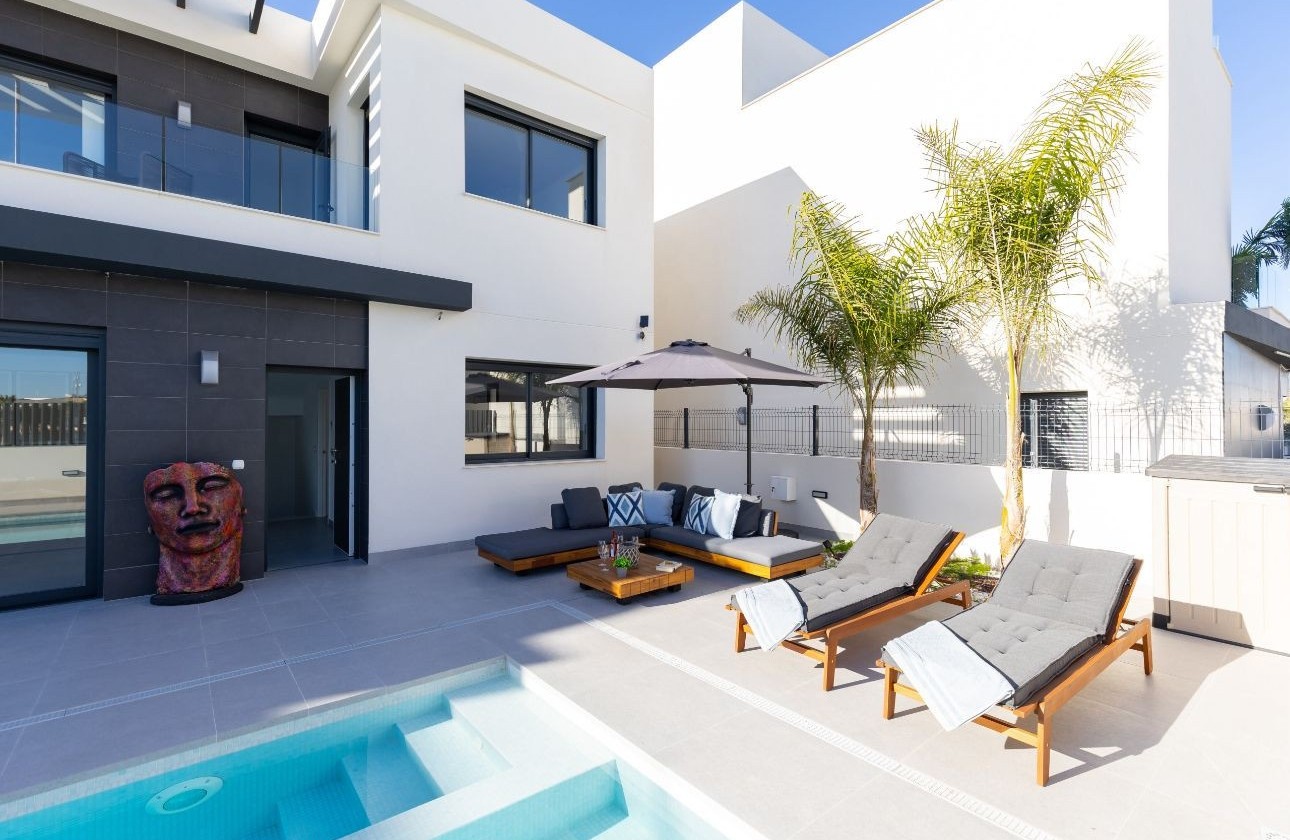 Sale - Detached Villa -
Algorfa - La Finca Golf