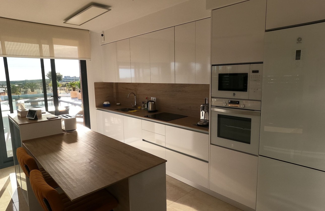 Sale - Detached Villa -
Algorfa - La Finca Golf