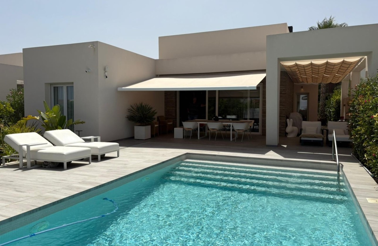 Sale - Detached Villa -
Algorfa - La finca Golf