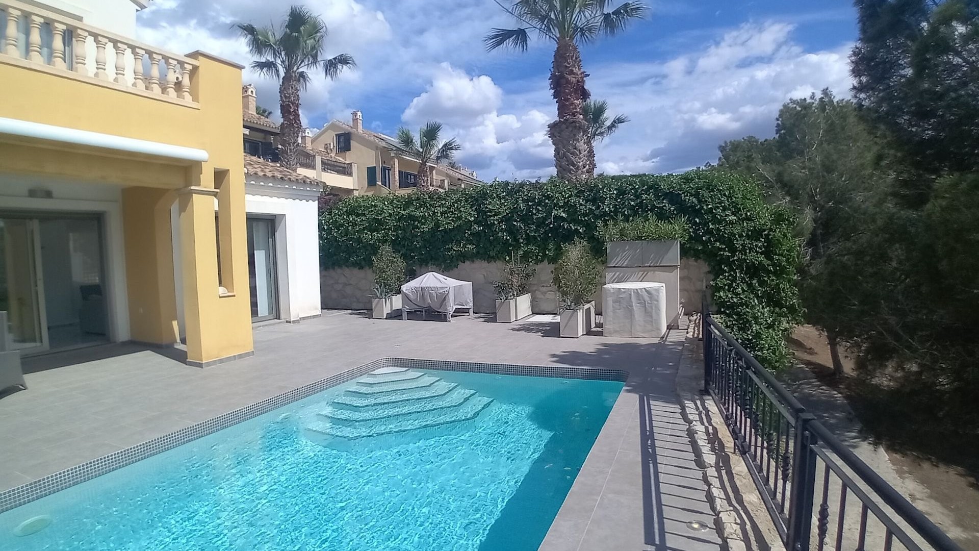Sale - Detached Villa -
Algorfa - La Finca Golf