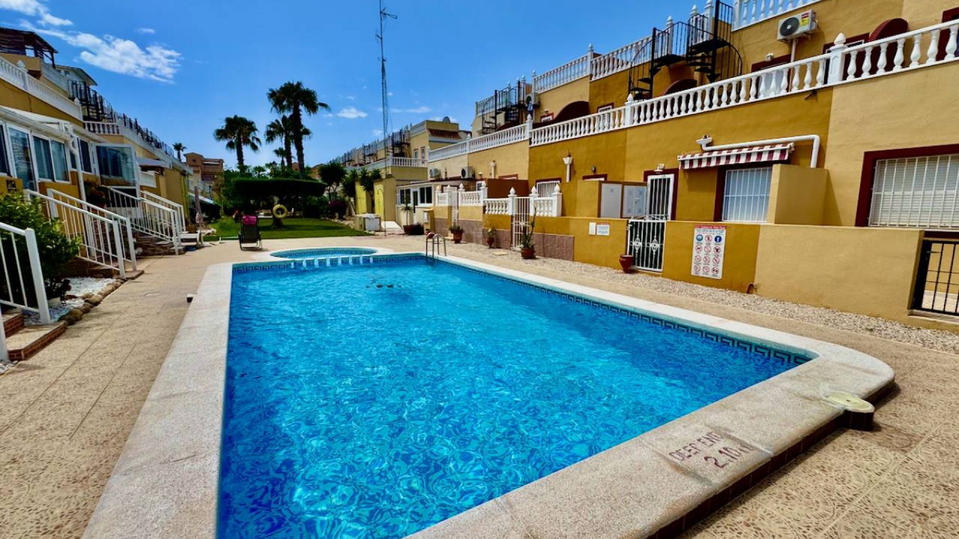 Sale - Detached Villa -
Algorfa - Lo Crispin