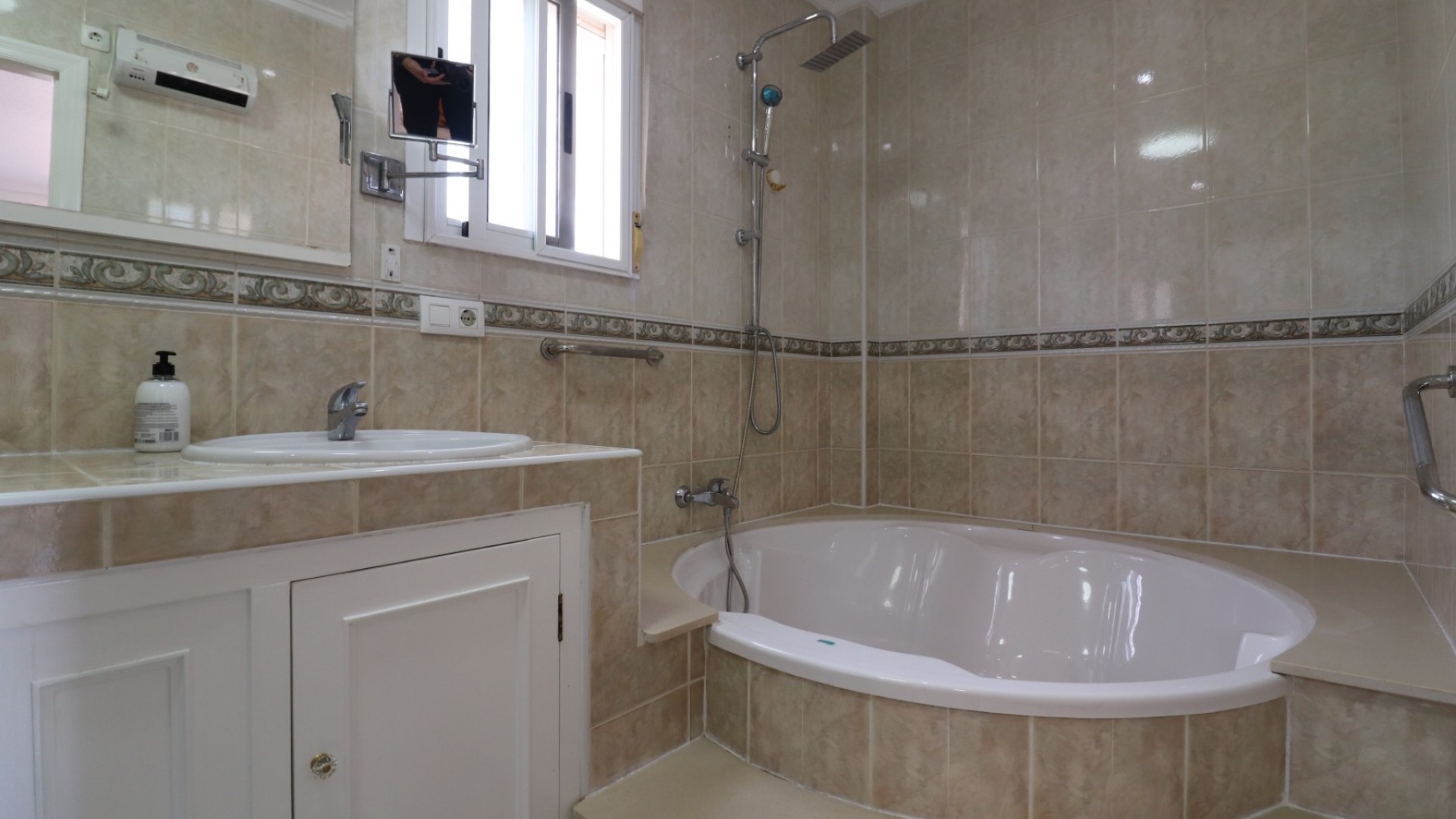 Sale - Detached Villa -
Algorfa - Lomas de La Juliana