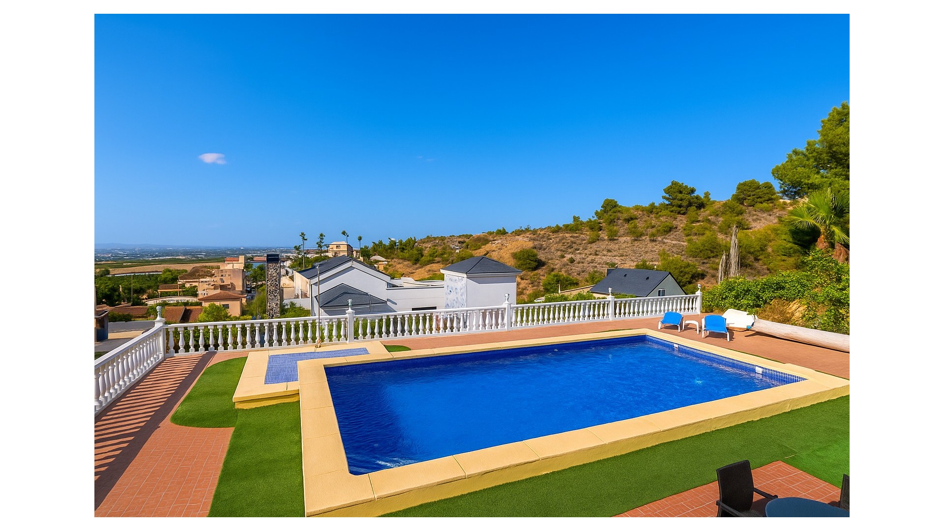 Sale - Detached Villa -
Algorfa - Montemar