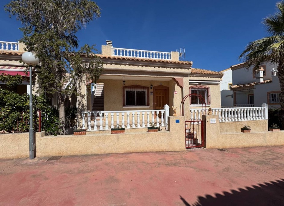 Sale - Detached Villa -
Algorfa - Montemar
