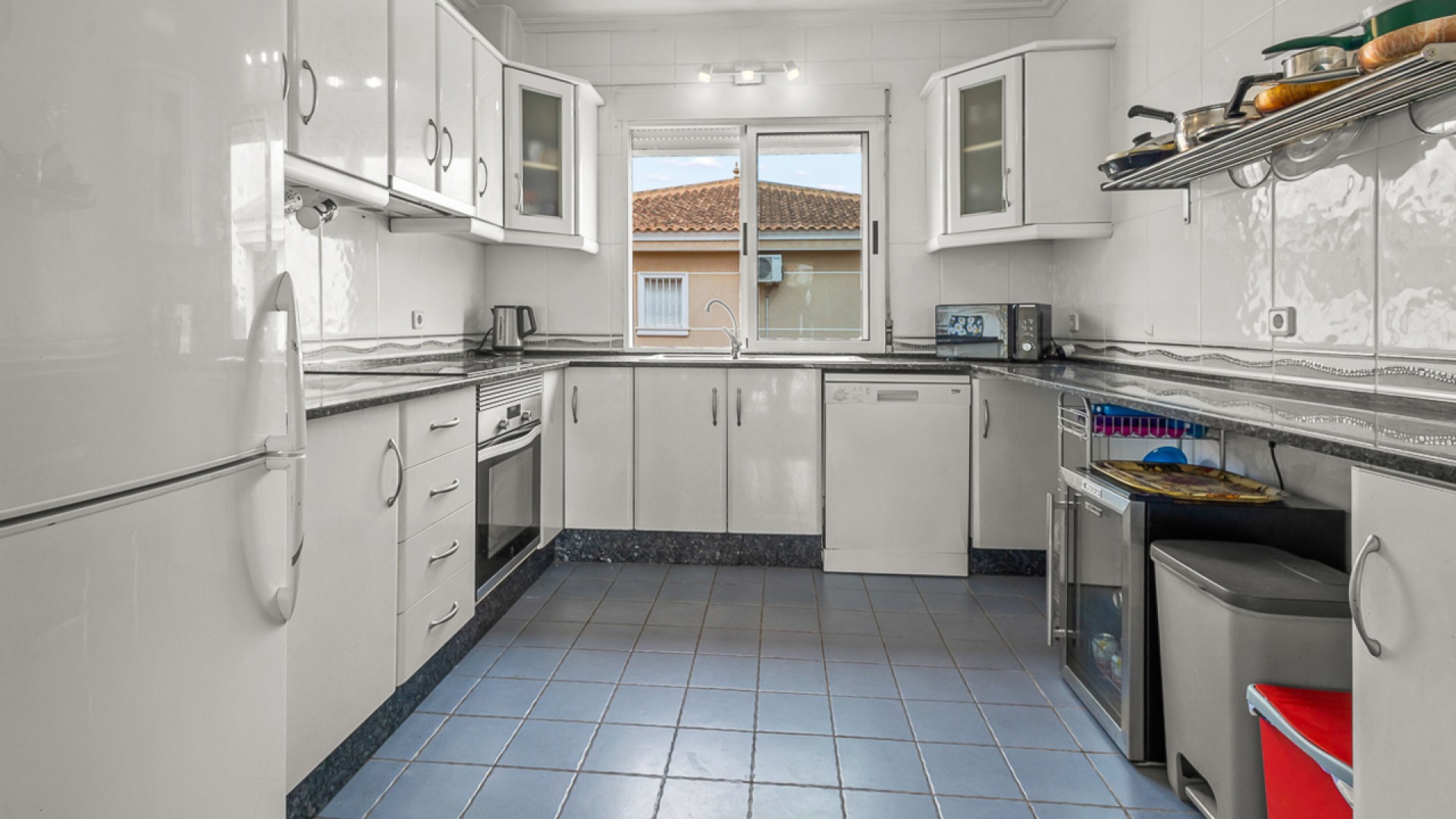 Sale - Detached Villa -
Algorfa