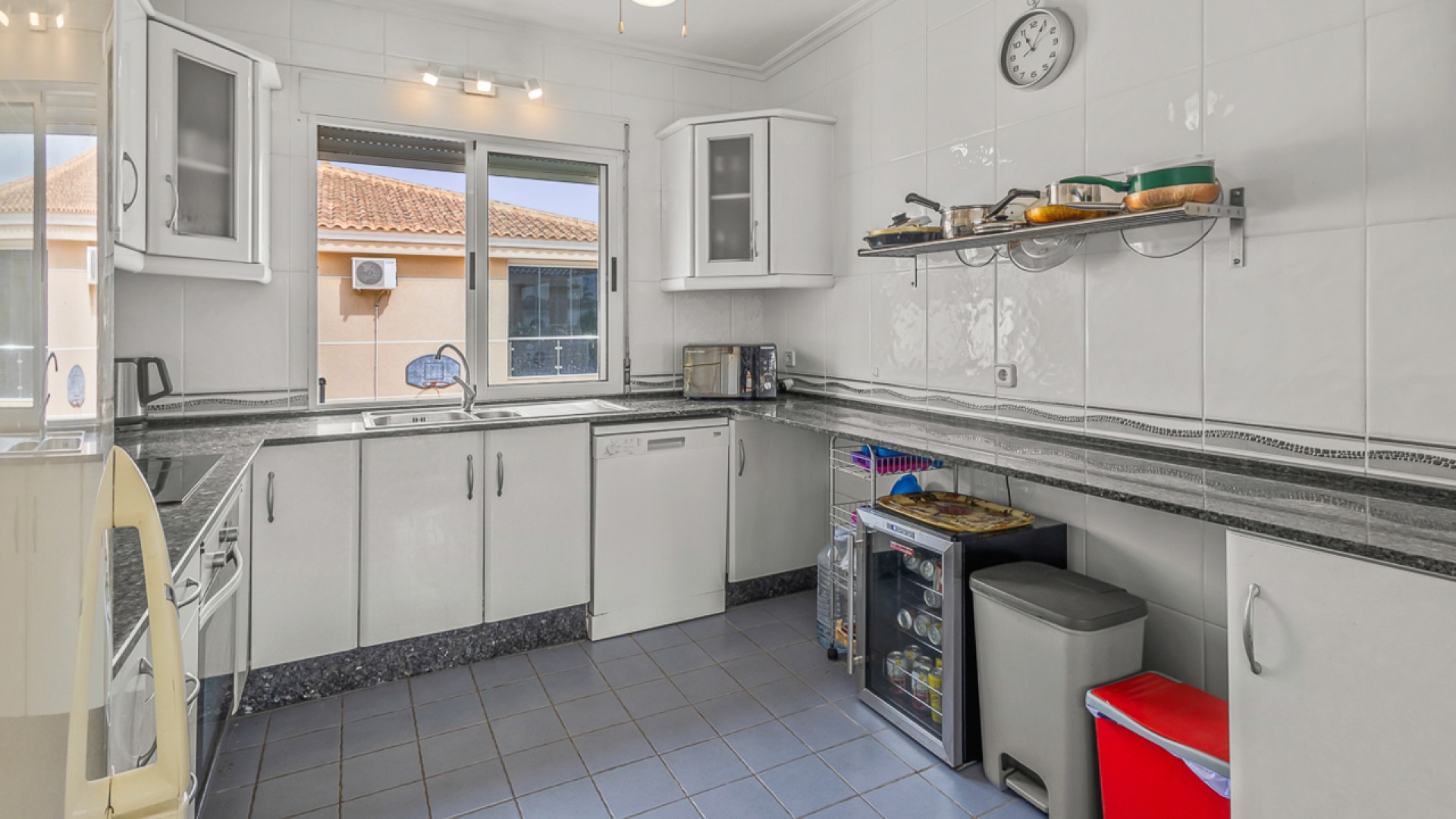 Sale - Detached Villa -
Algorfa