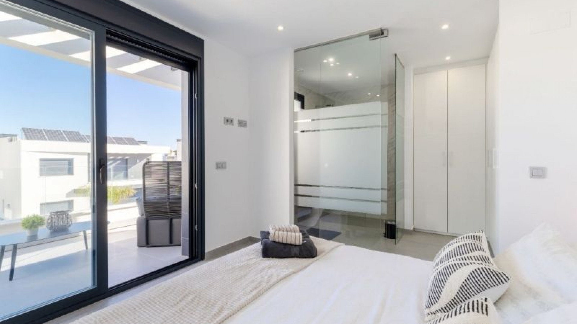 Sale - Detached Villa -
Algorfa