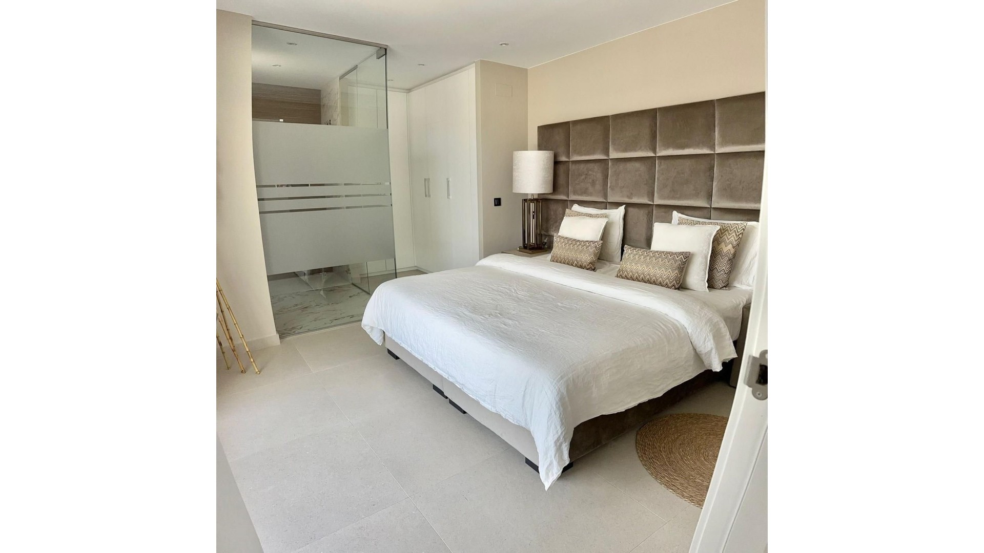 Sale - Detached Villa -
Algorfa