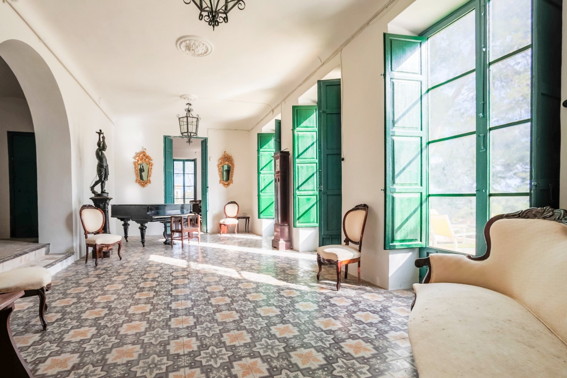 Sale - Detached Villa -
Alicante - Costa Blanca