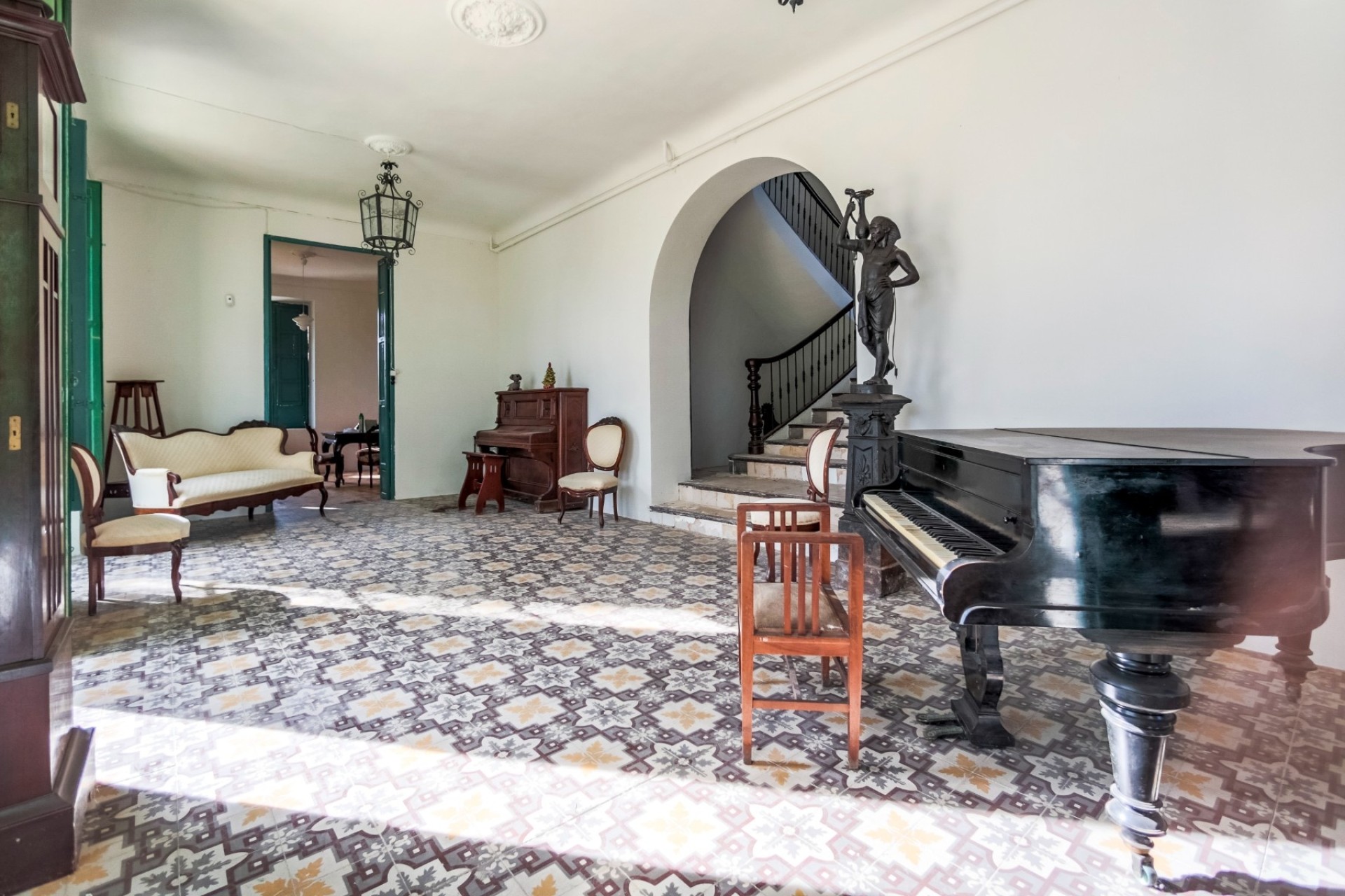 Sale - Detached Villa -
Alicante - Costa Blanca