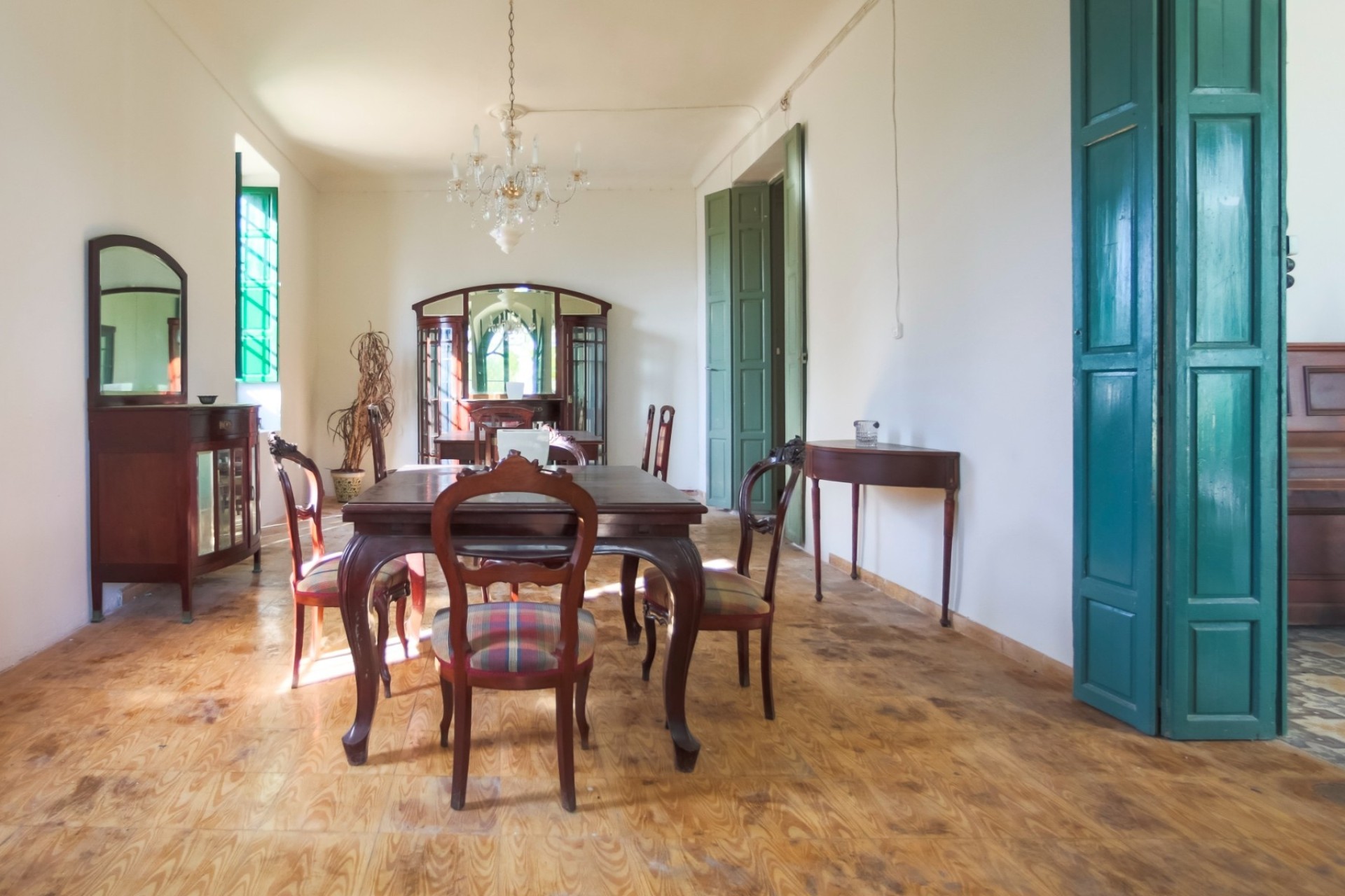 Sale - Detached Villa -
Alicante - Costa Blanca