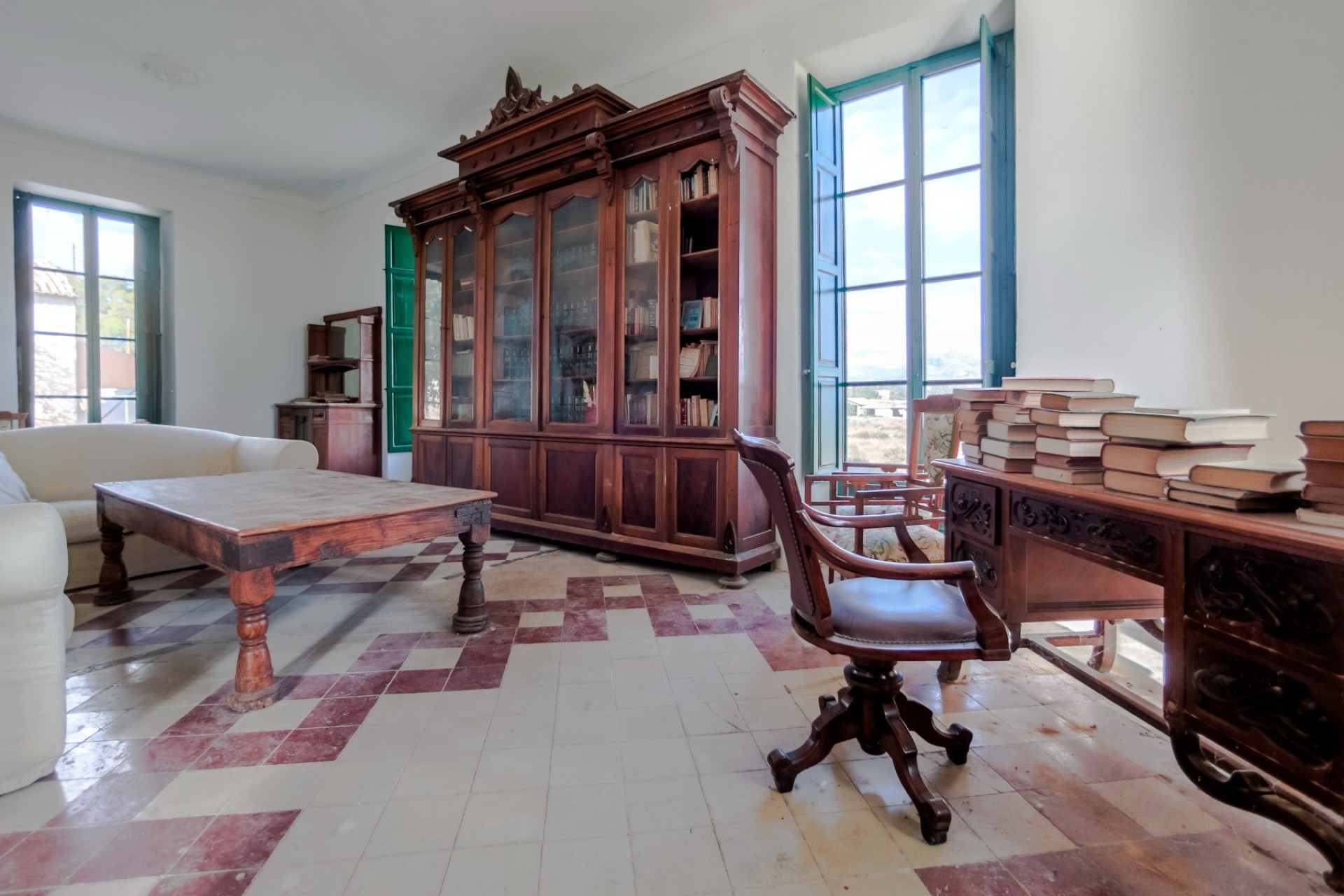 Sale - Detached Villa -
Alicante - Costa Blanca