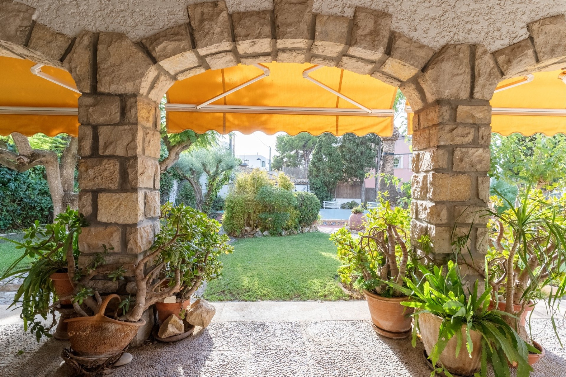 Sale - Detached Villa -
Alicante - Costa Blanca