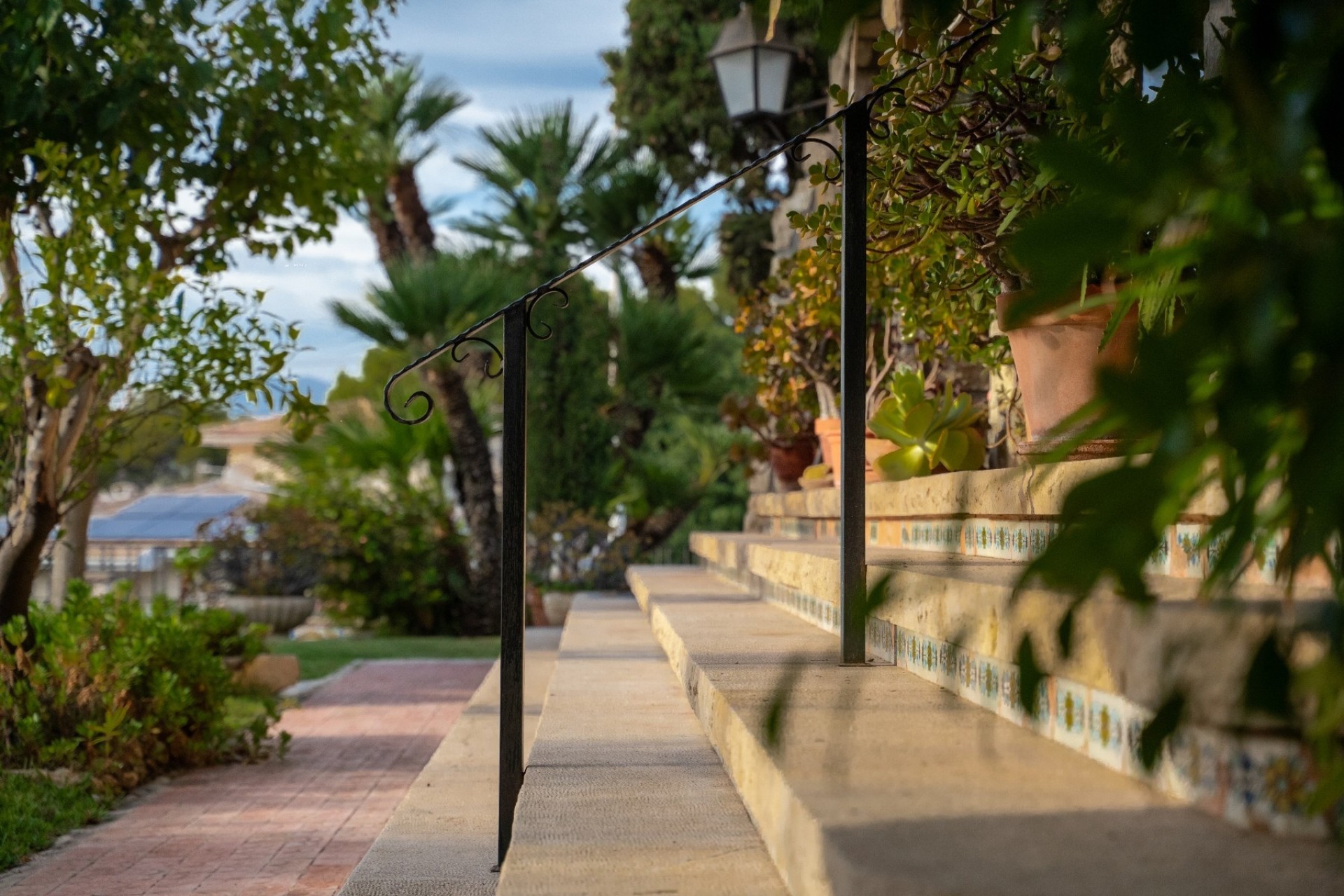 Sale - Detached Villa -
Alicante - Costa Blanca