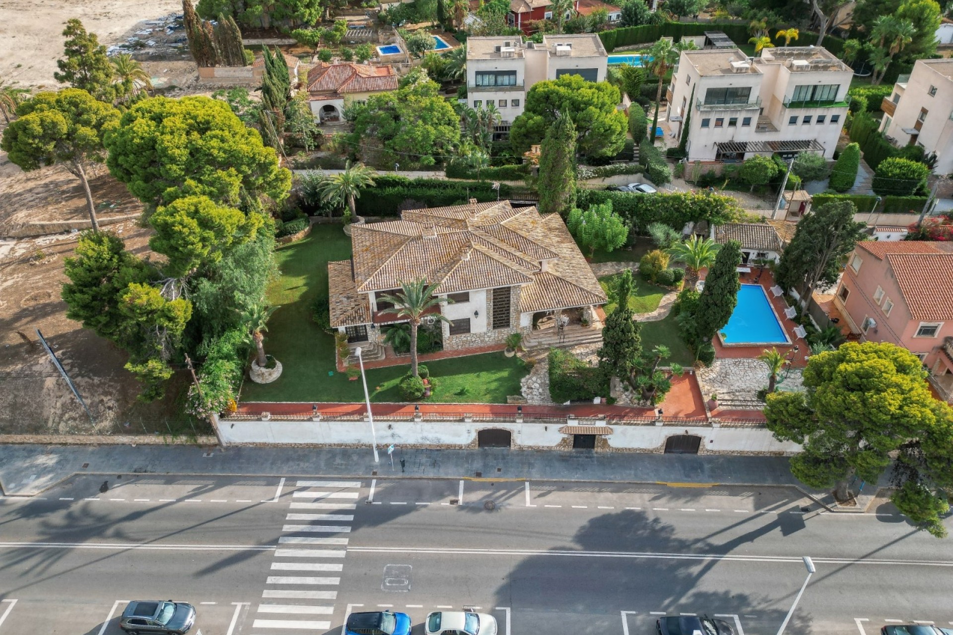 Sale - Detached Villa -
Alicante - Costa Blanca