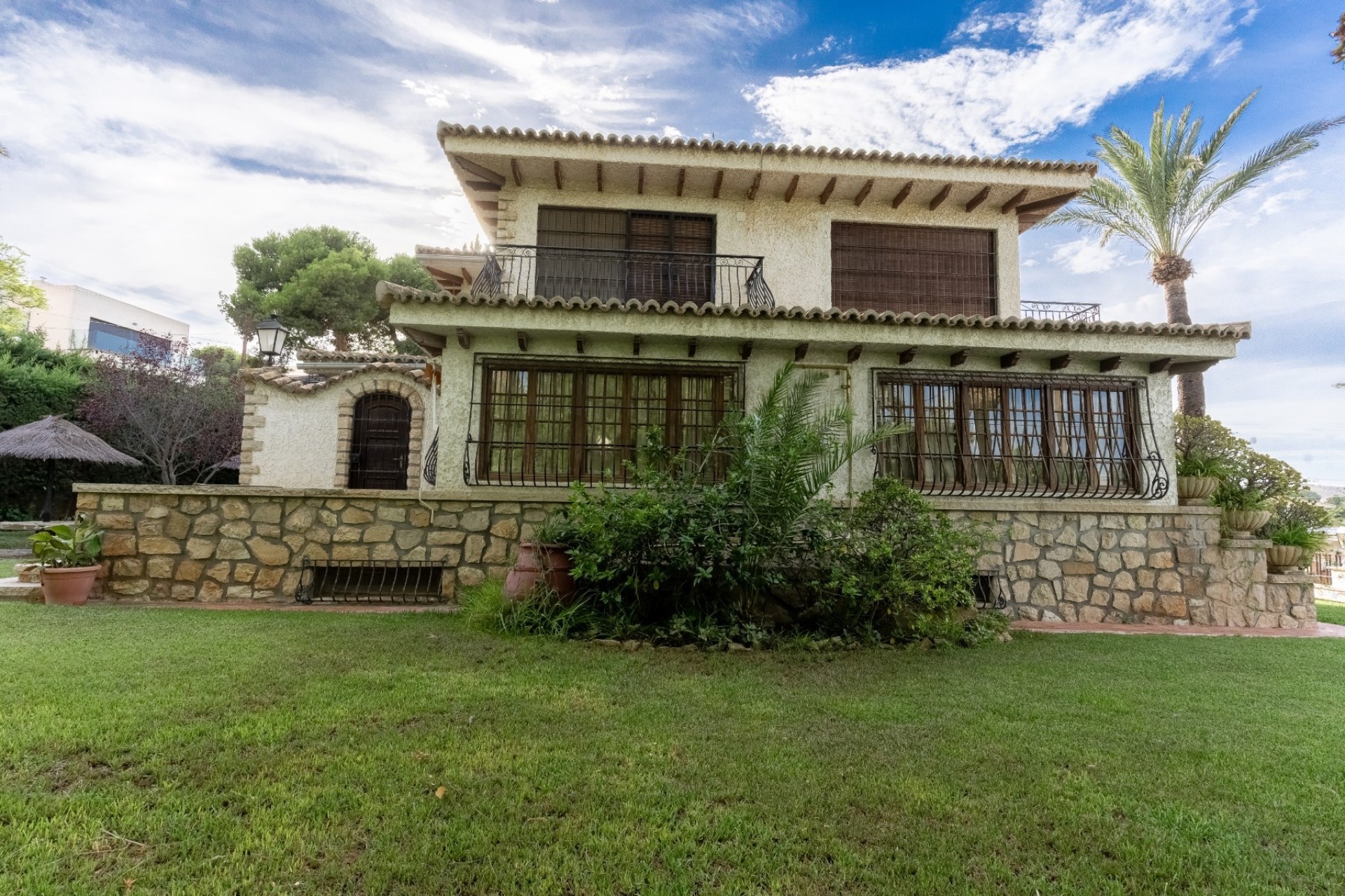 Sale - Detached Villa -
Alicante - Costa Blanca