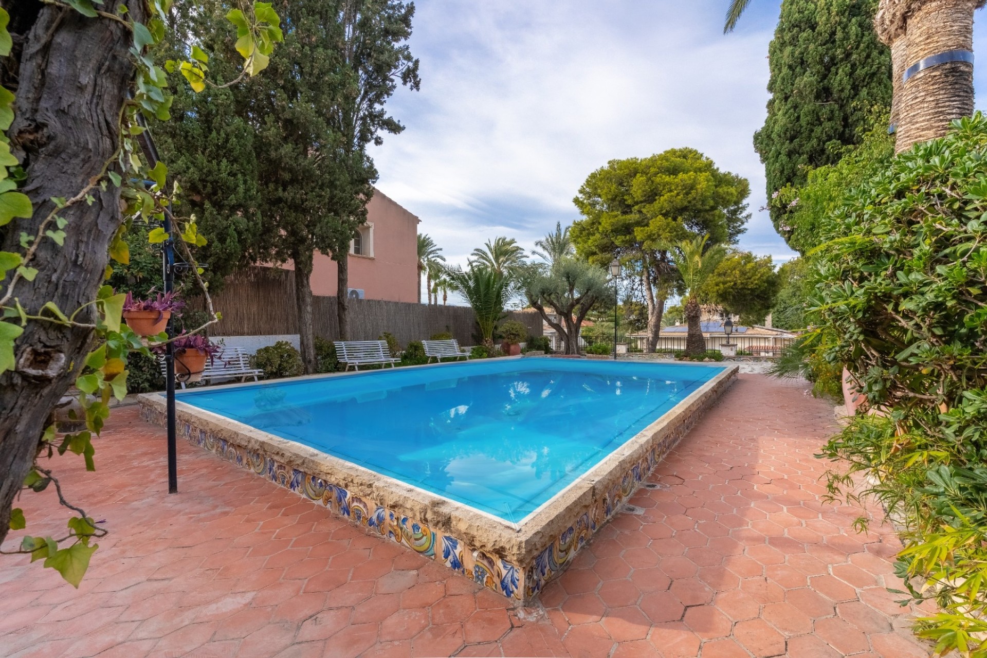 Sale - Detached Villa -
Alicante - Costa Blanca