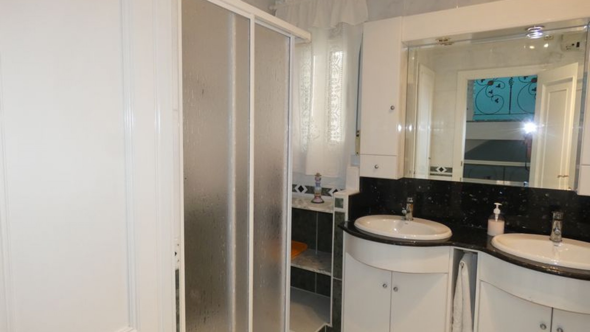 Sale - Detached Villa -
Almoradí