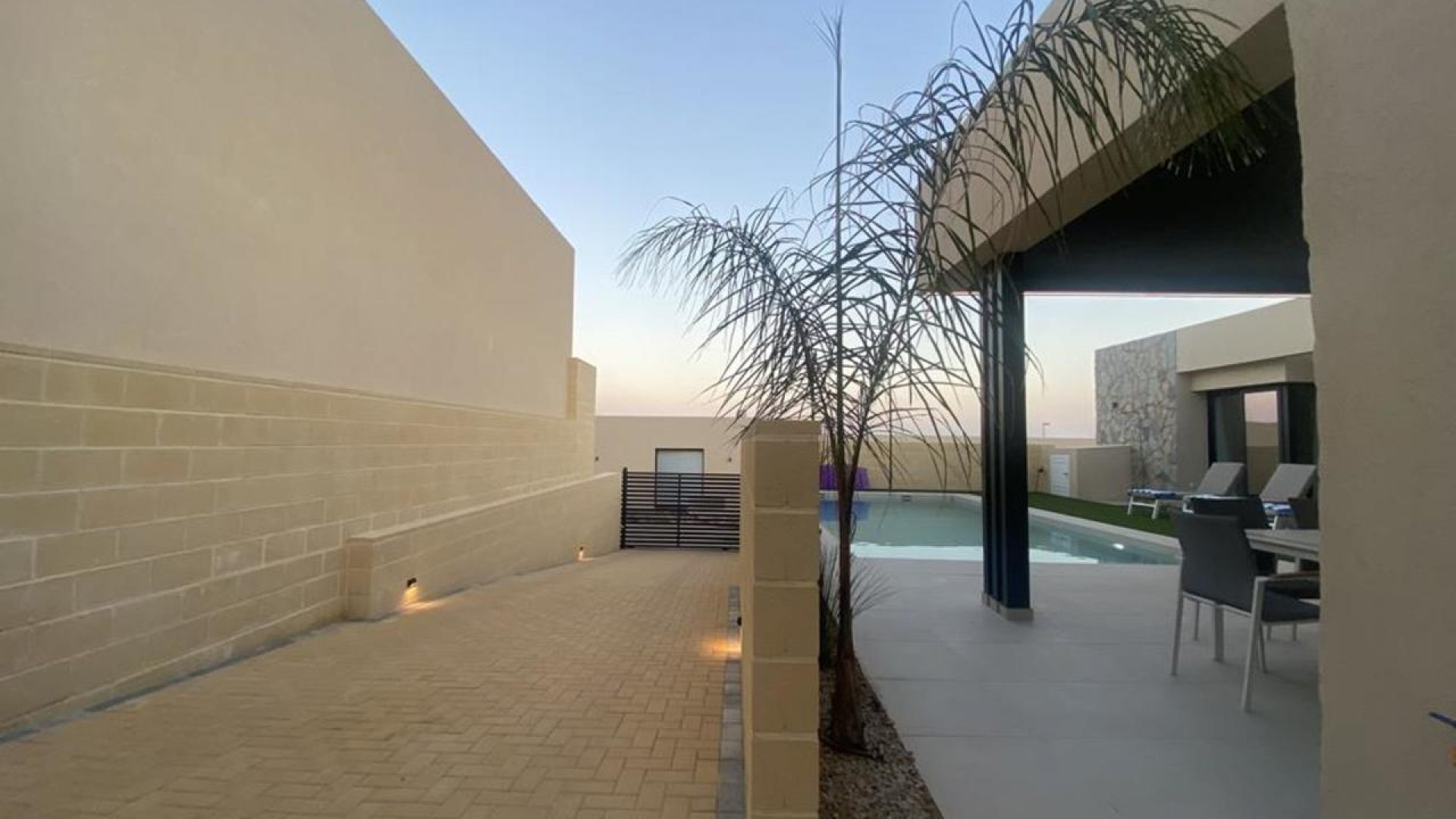 Sale - Detached Villa -
Altaona Golf and Country Village