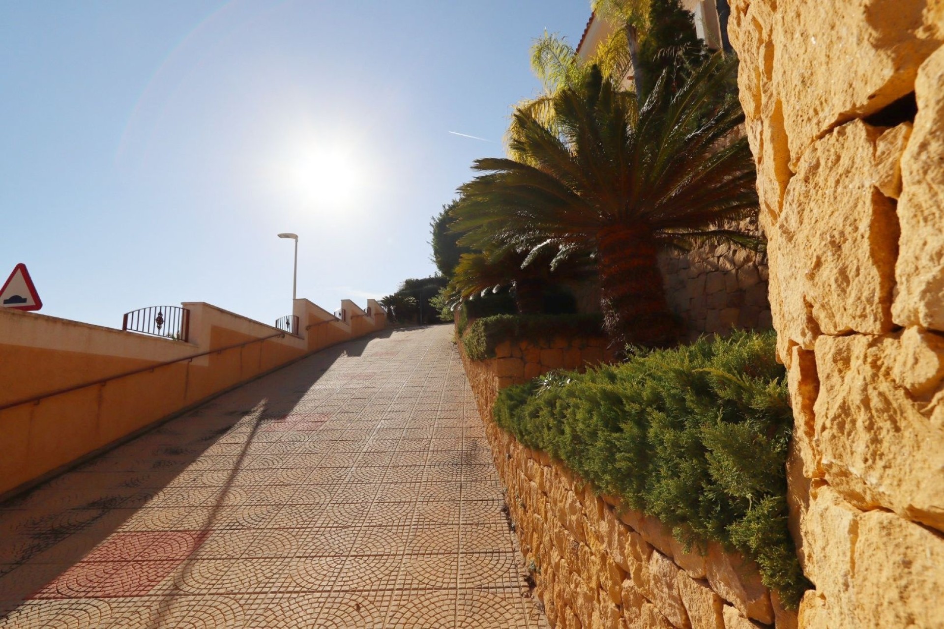 Sale - Detached Villa -
Altea - Costa Blanca