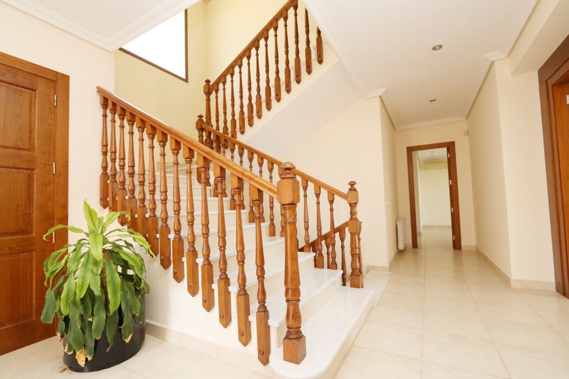 Sale - Detached Villa -
Altea - Costa Blanca