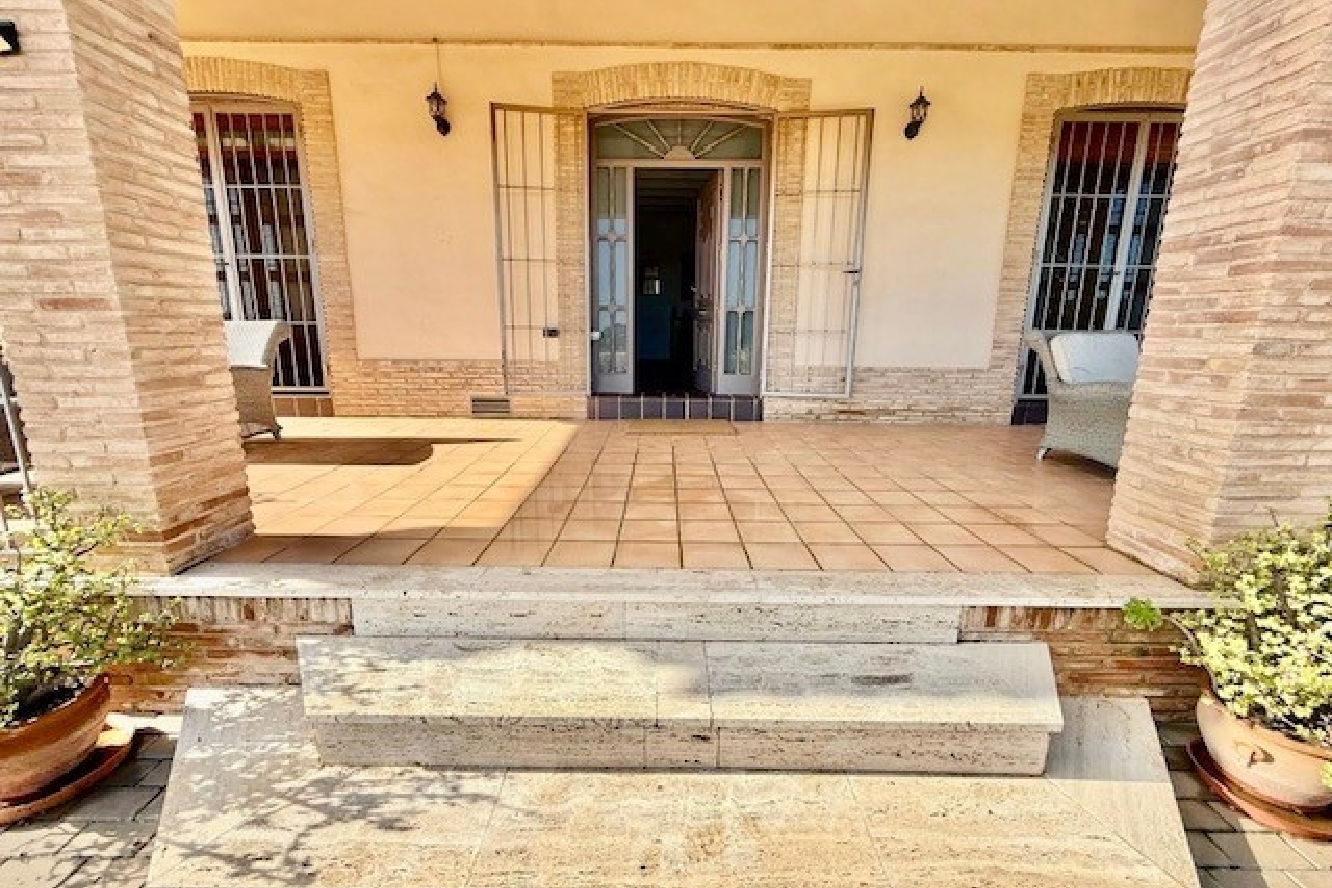 Sale - Detached Villa -
Avileses - Inland