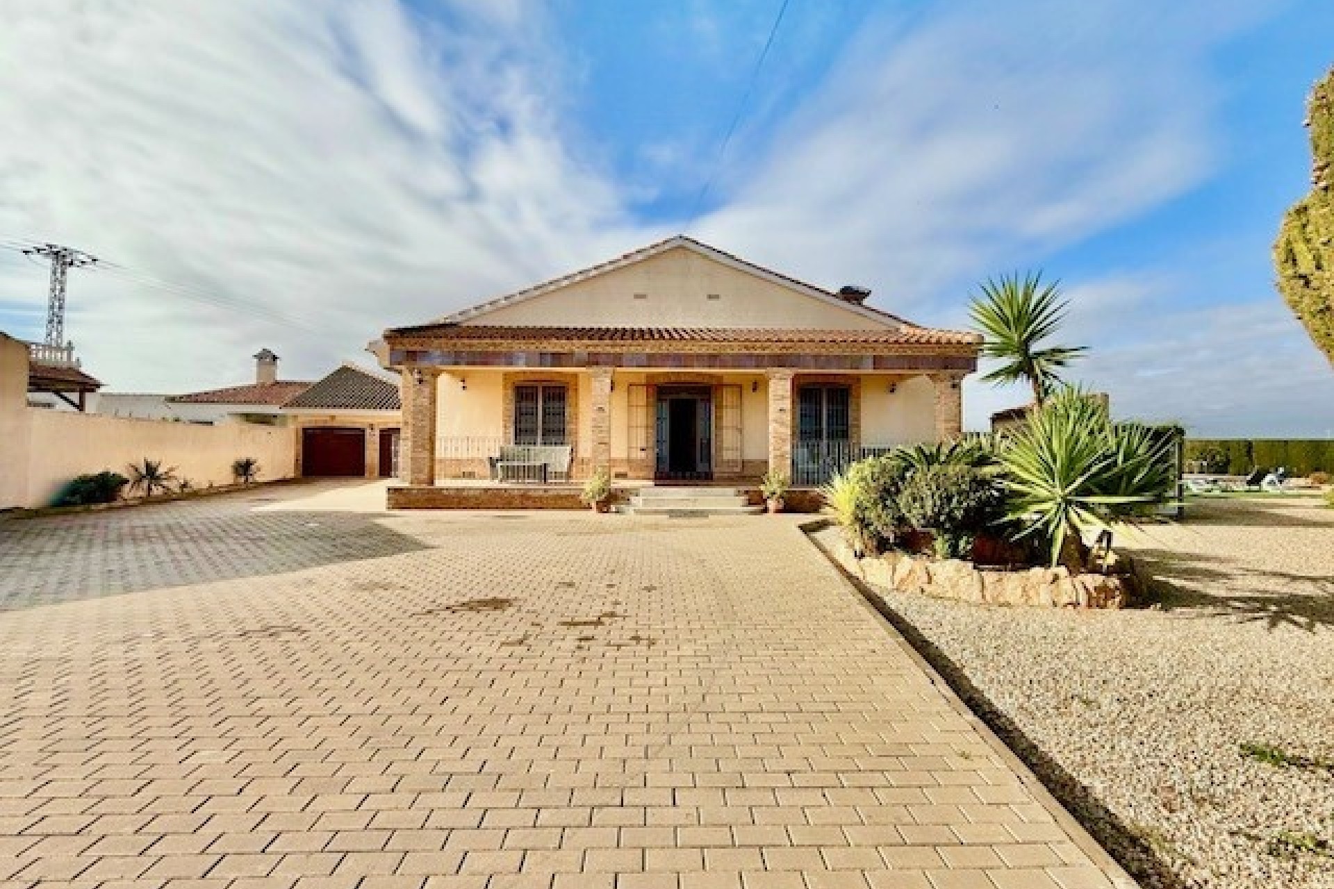 Sale - Detached Villa -
Avileses - Inland