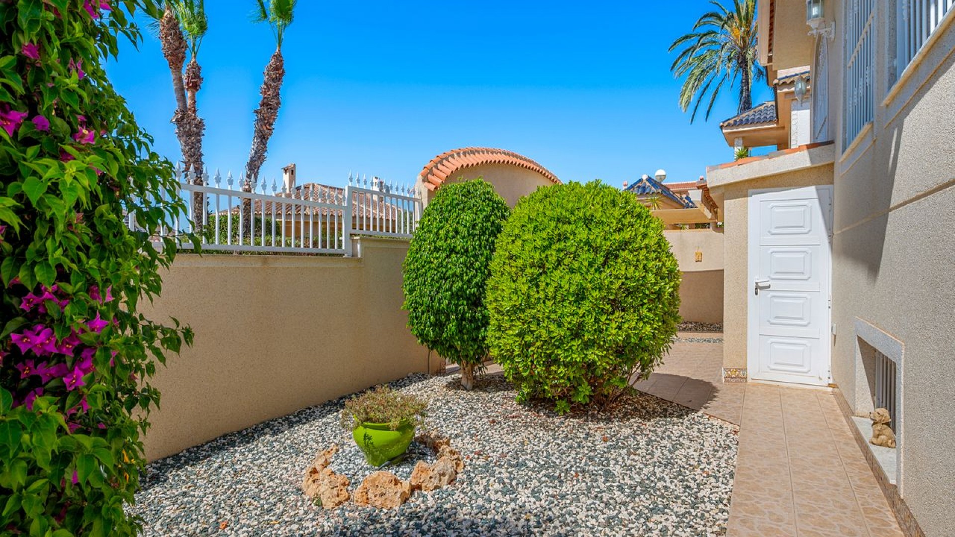 Sale - Detached Villa -
Benijofar - Benimar 1